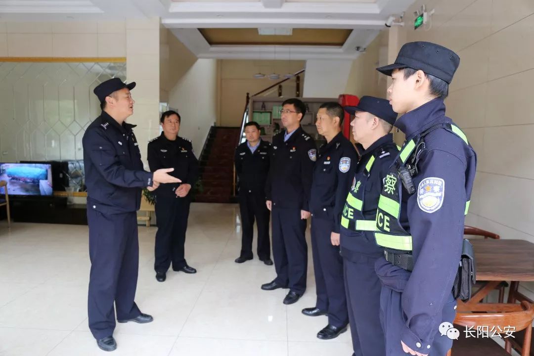 10月以来,宜昌市公安局党委委员,副局长熊显耀,副局长赵正东,政治部