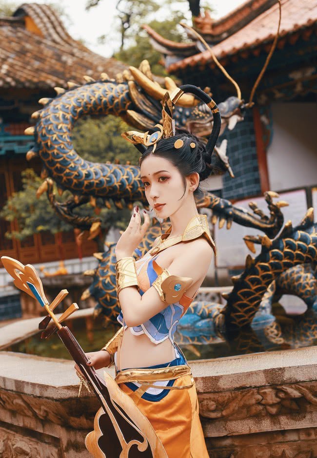 王者荣耀杨玉环飞天:cos