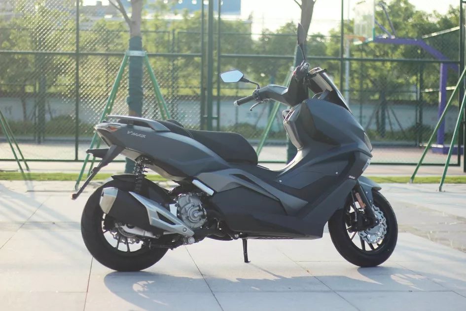 龙嘉vmax300i丨破风直袭