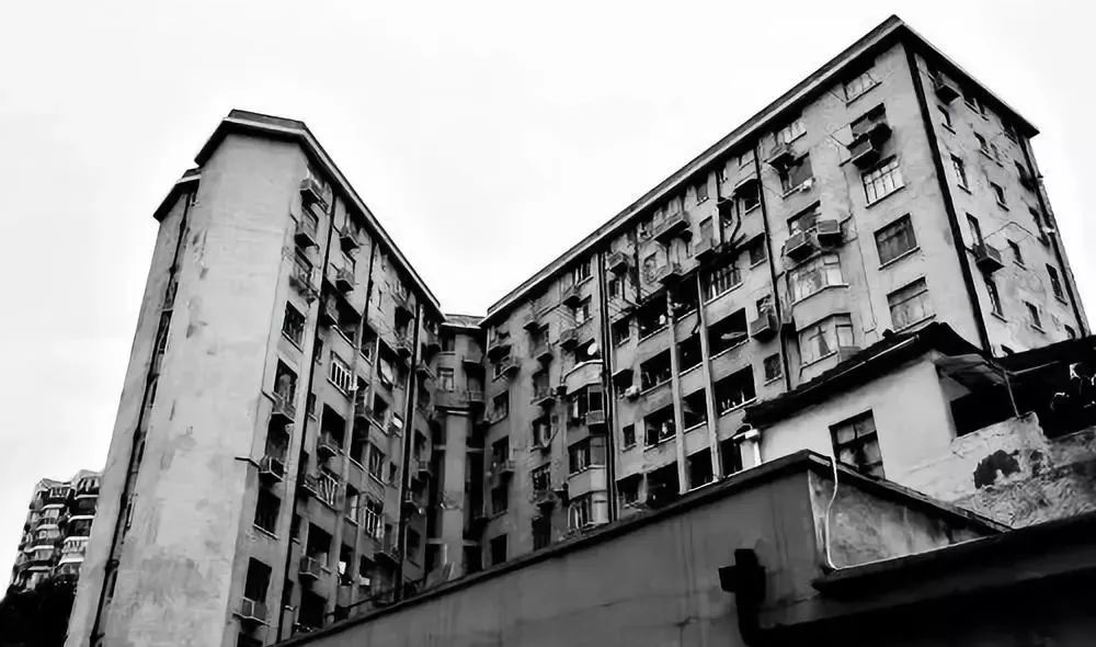 基泰工程司并成为事务所的中流砥柱在北京他们设计建造了北京王府井