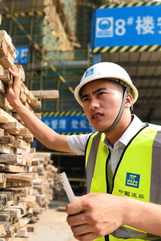 四局有个会化妆的神仙劳模张荣富