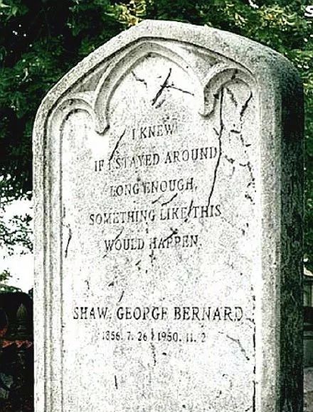 据说玛丽莲梦露的墓志铭只有三个数字:37,22,35啥意思大家自己猜猜吧