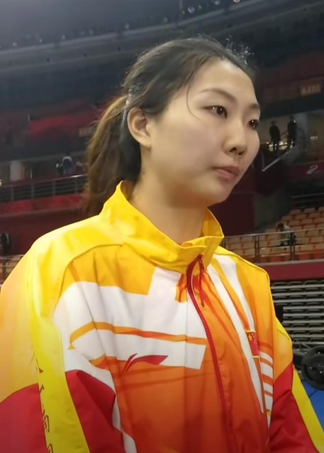 原创总结出以下4点为啥李盈莹出手次数如此少教练二传出来解释下