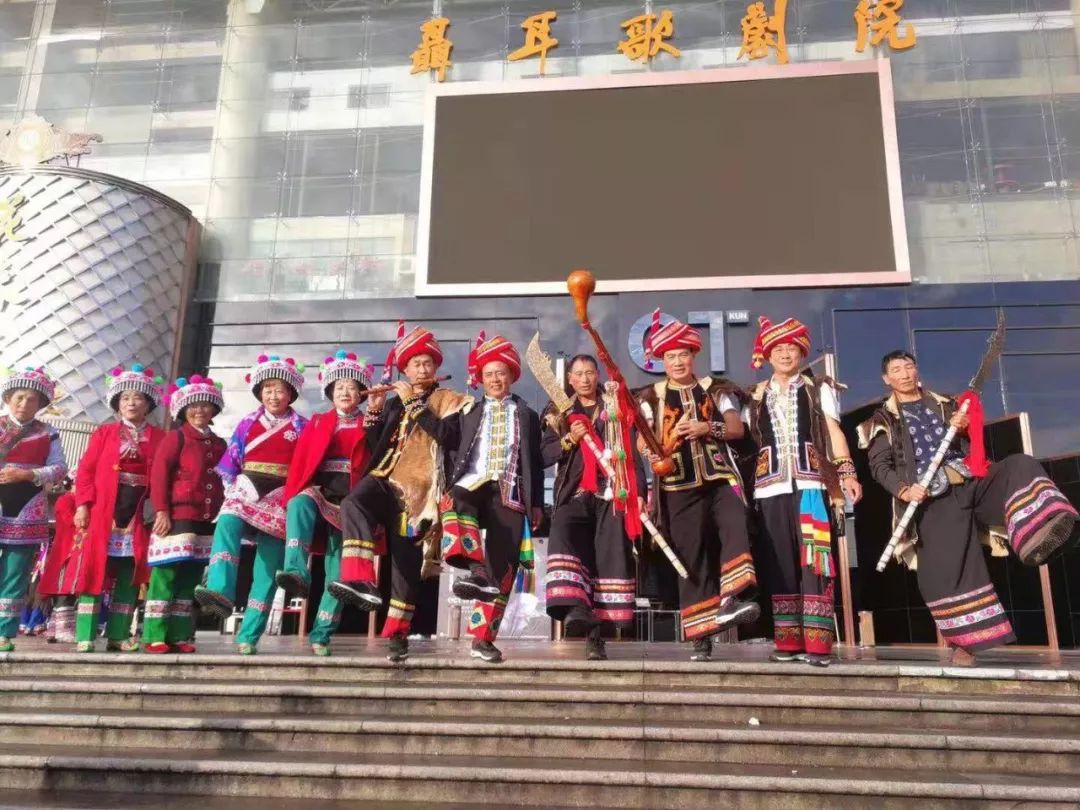 大理代表队的9个优秀节目在聂耳歌剧院与昆明的展演单位一起比赛