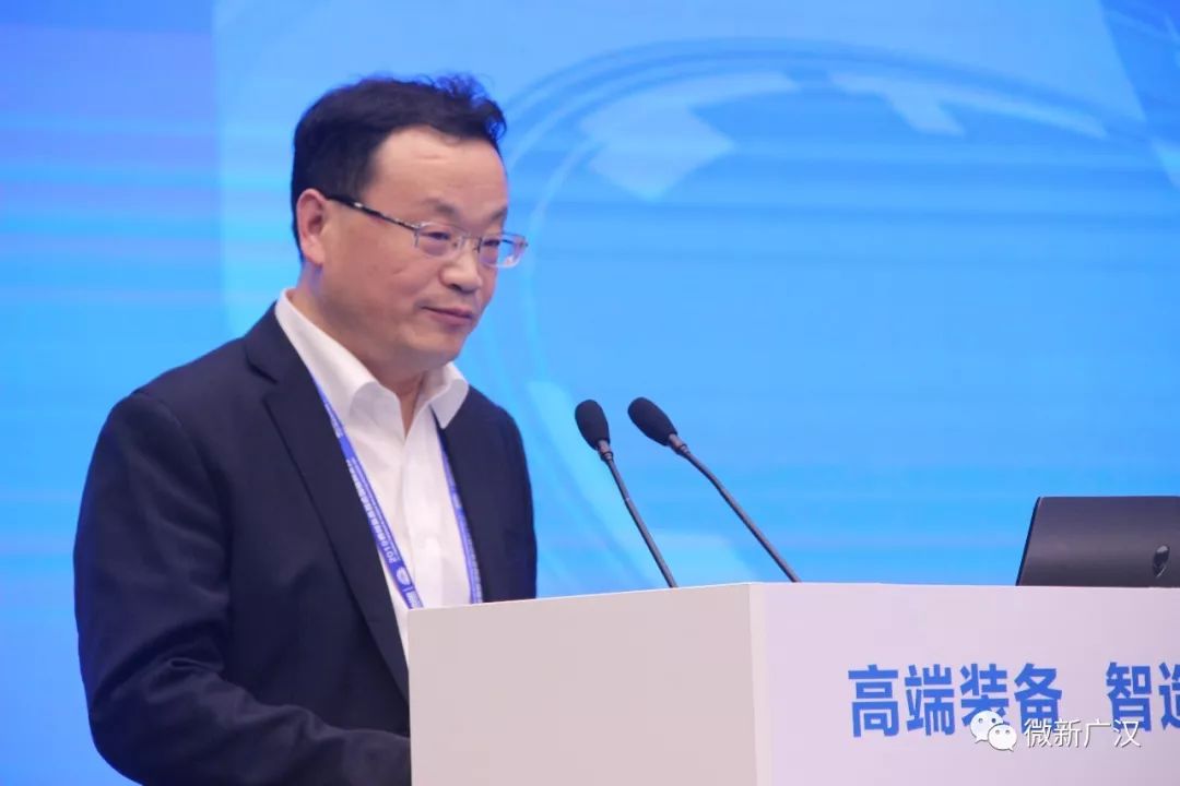 围堆堆各界大佬亮相四川装备智造国际博览会平行分论坛