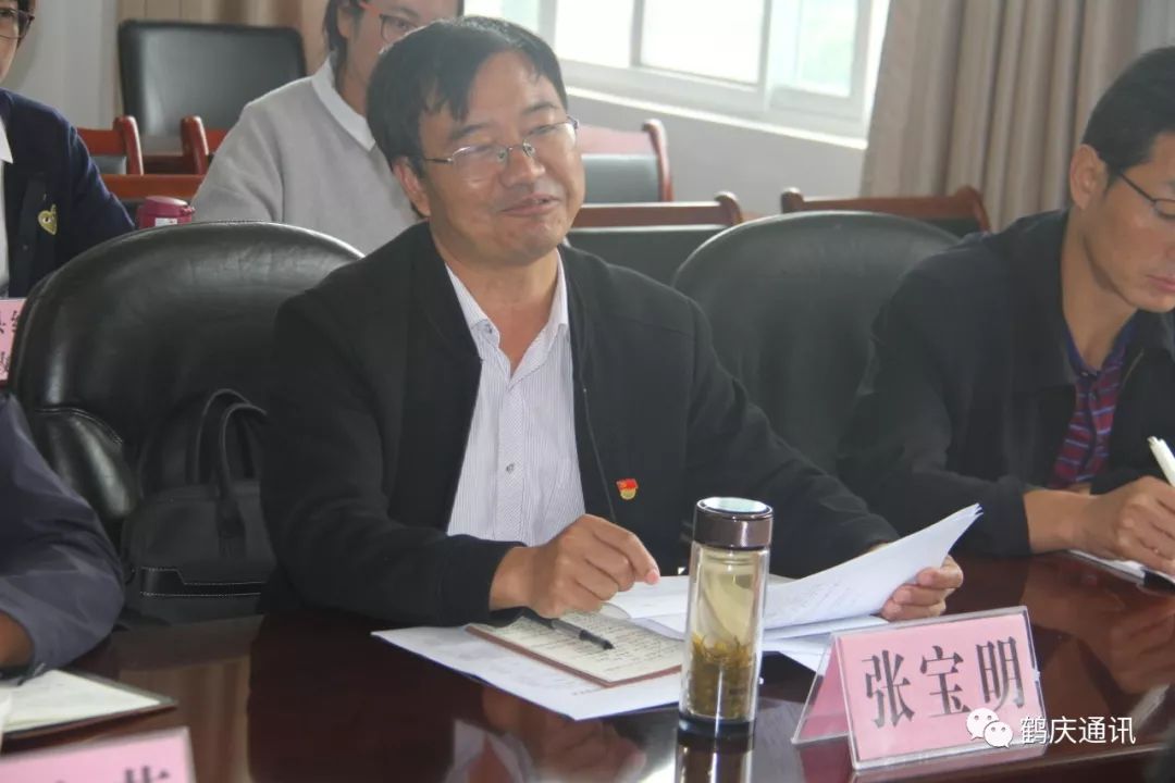 大理州委主题教育专项整治调研组到鹤庆县调研