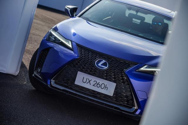 让雷克萨斯nx与雷克萨斯ux为城市生活加点料
