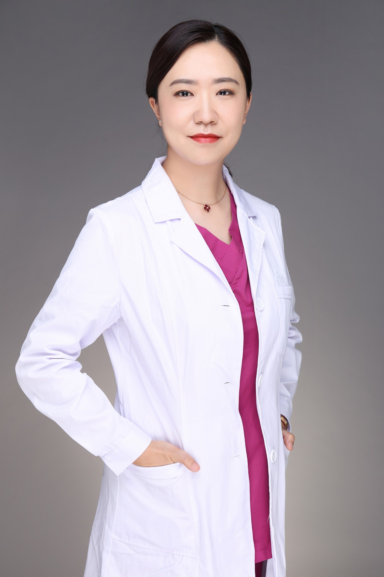 王颖跳出体制后我想的更多是如何带着团队活下去丨人物