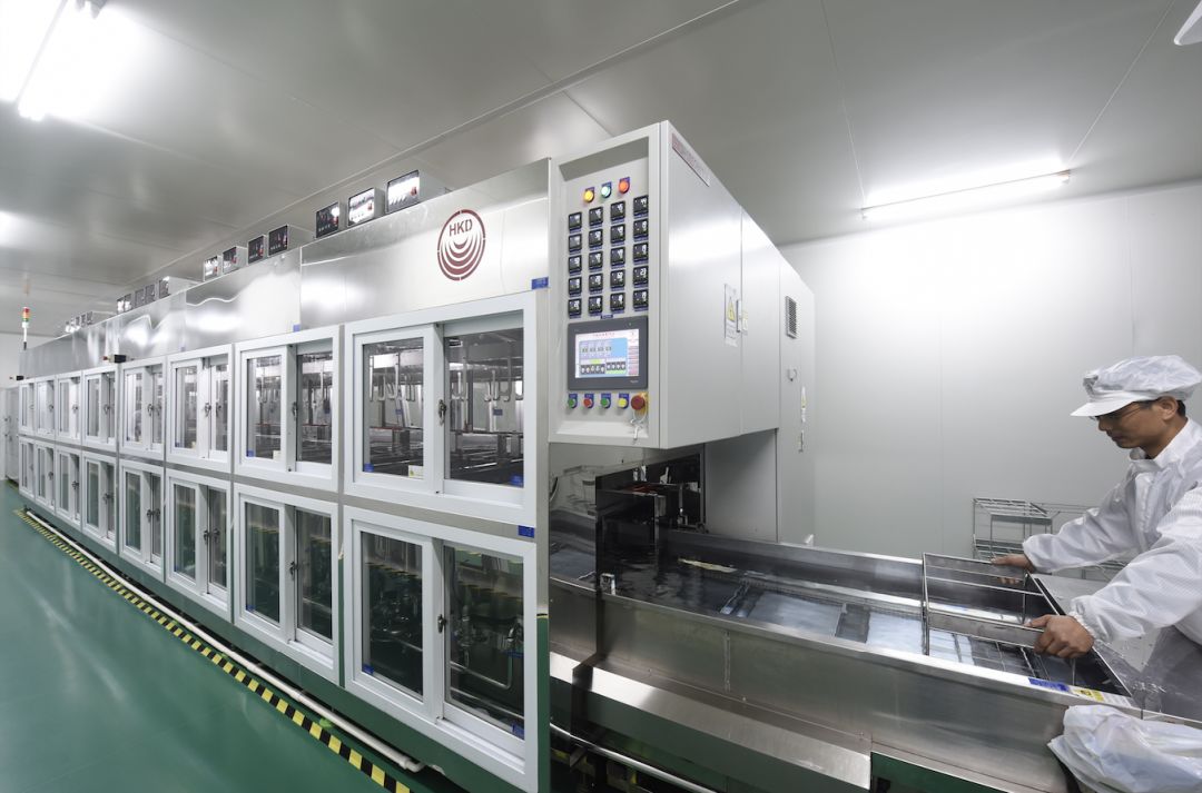 67赋予镜片科技能量,汇鼎成为"科技型企业"一员_生产