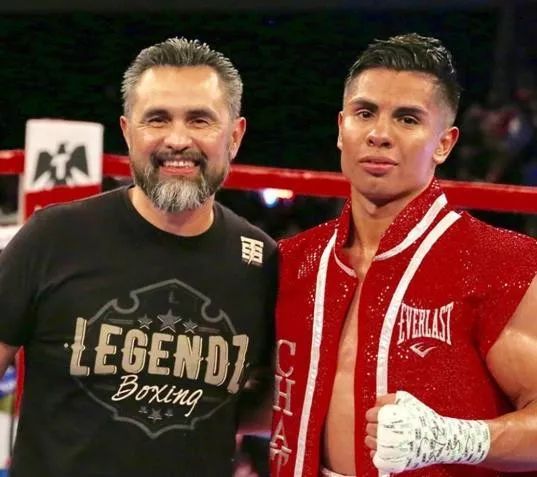 徐灿下一场卫冕战敲定,11月24日迎战美国不败拳手_曼尼·罗伯斯