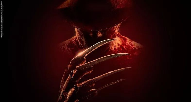 恐怖通道中,所有敢进入的人们都将不得不逃脱这名妇女的恶魔般的魔掌