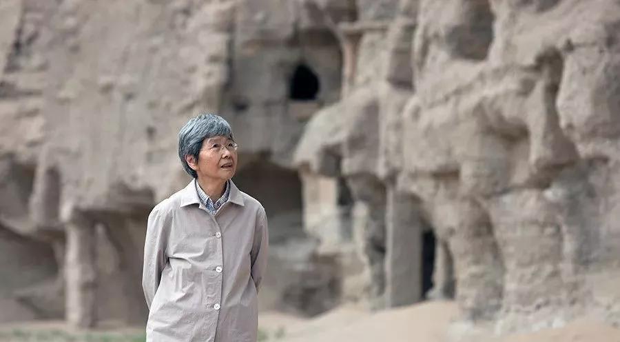 樊锦诗在敦煌莫高窟/孙志军 (摄)"莫高精神":大漠"第二宝藏"自1944年