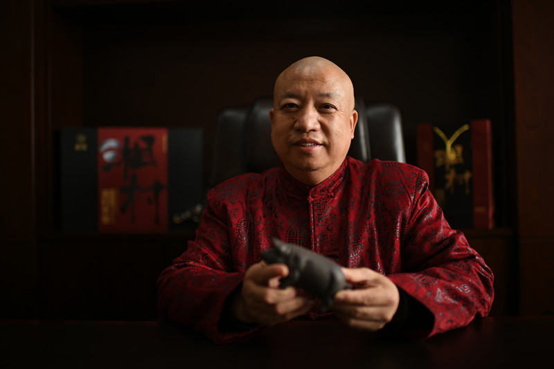 罗继湘"多面"大师—罗继湘他身兼大师,校长,经理人数职,是湖南湘菜界