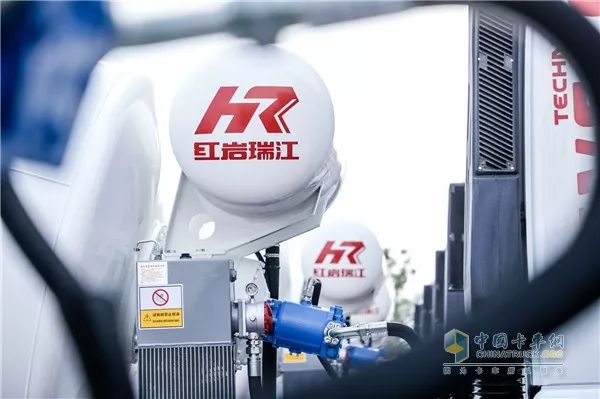 联名打开新世界新品牌红岩瑞江诠释强者更强视频