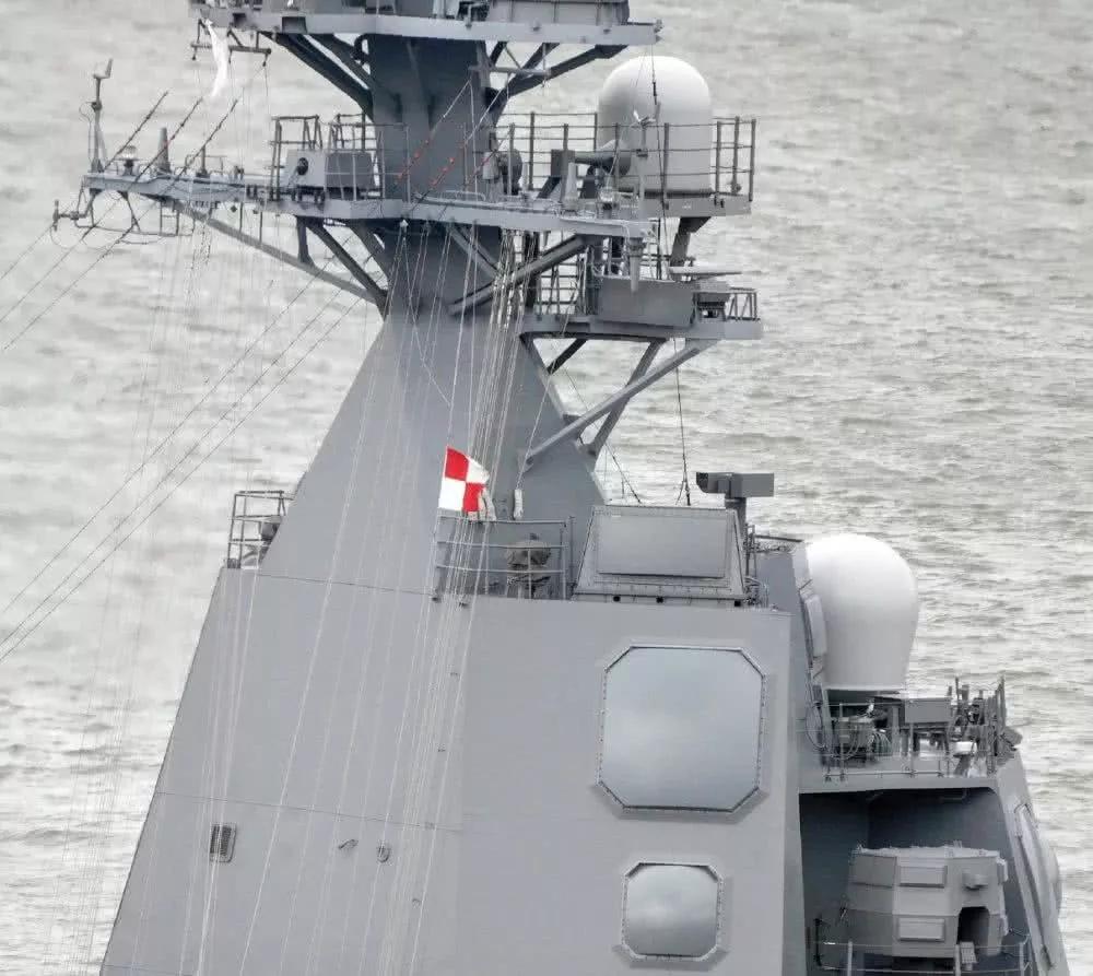 日本最强反潜舰连一体化隐身桅杆都没有好像违章建筑太落后