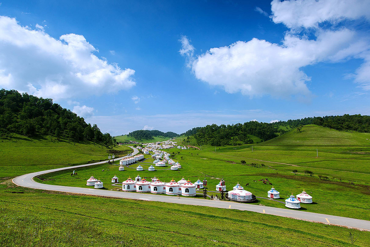 中国旅游景区大全之关山草原