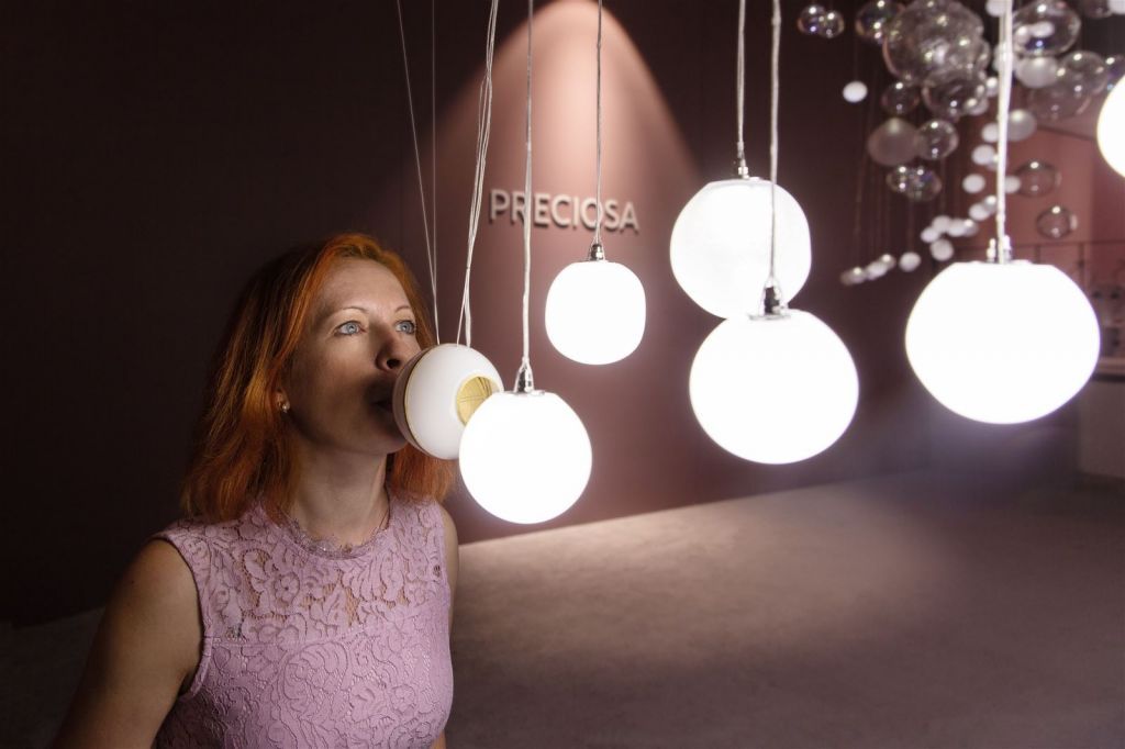 光之呼吸将一呼一吸幻化成漫天光影