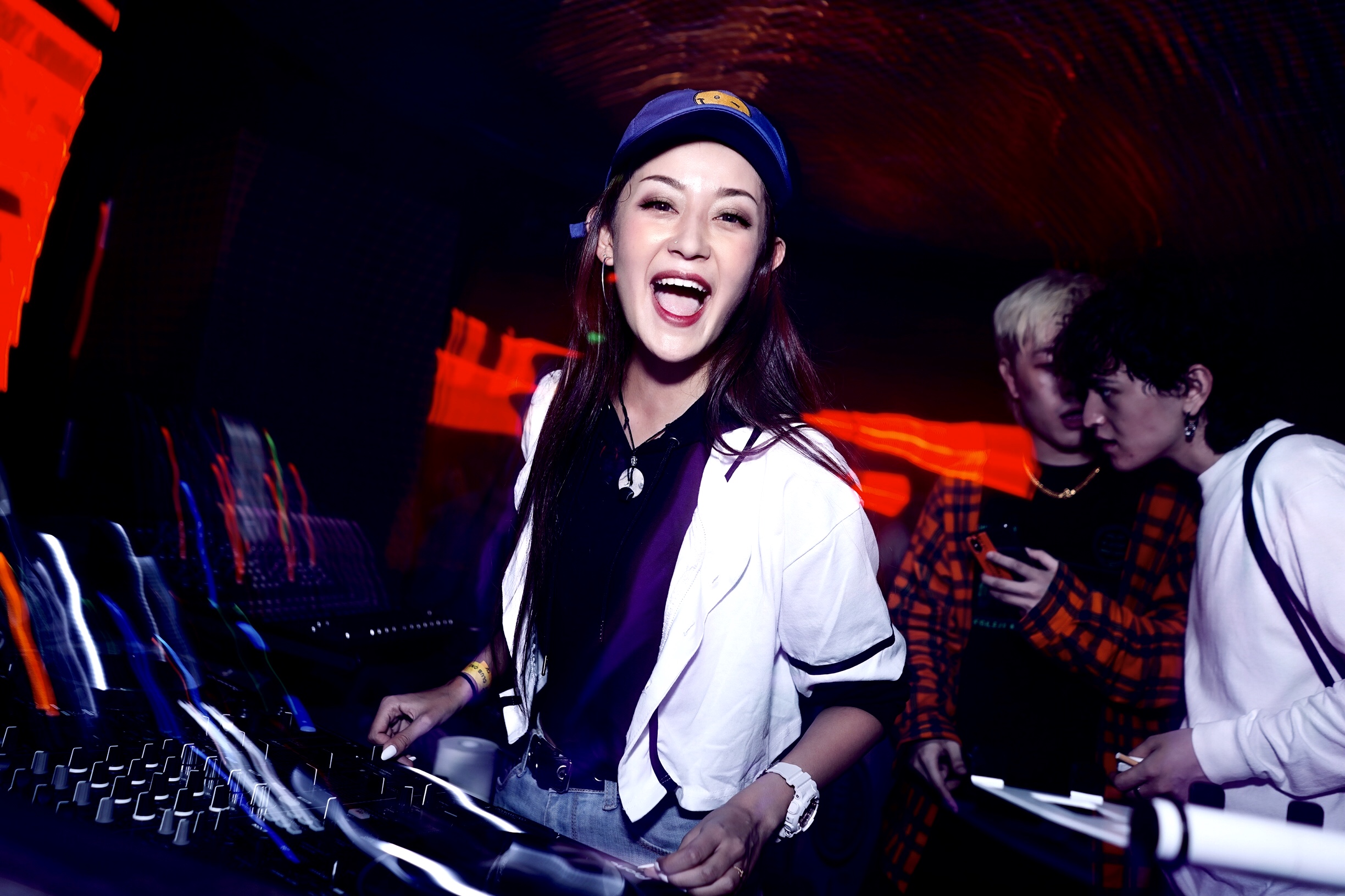 本周校花候选人推荐:@皑克丹kido,唱跳俱佳的新疆女孩想演坏蛋