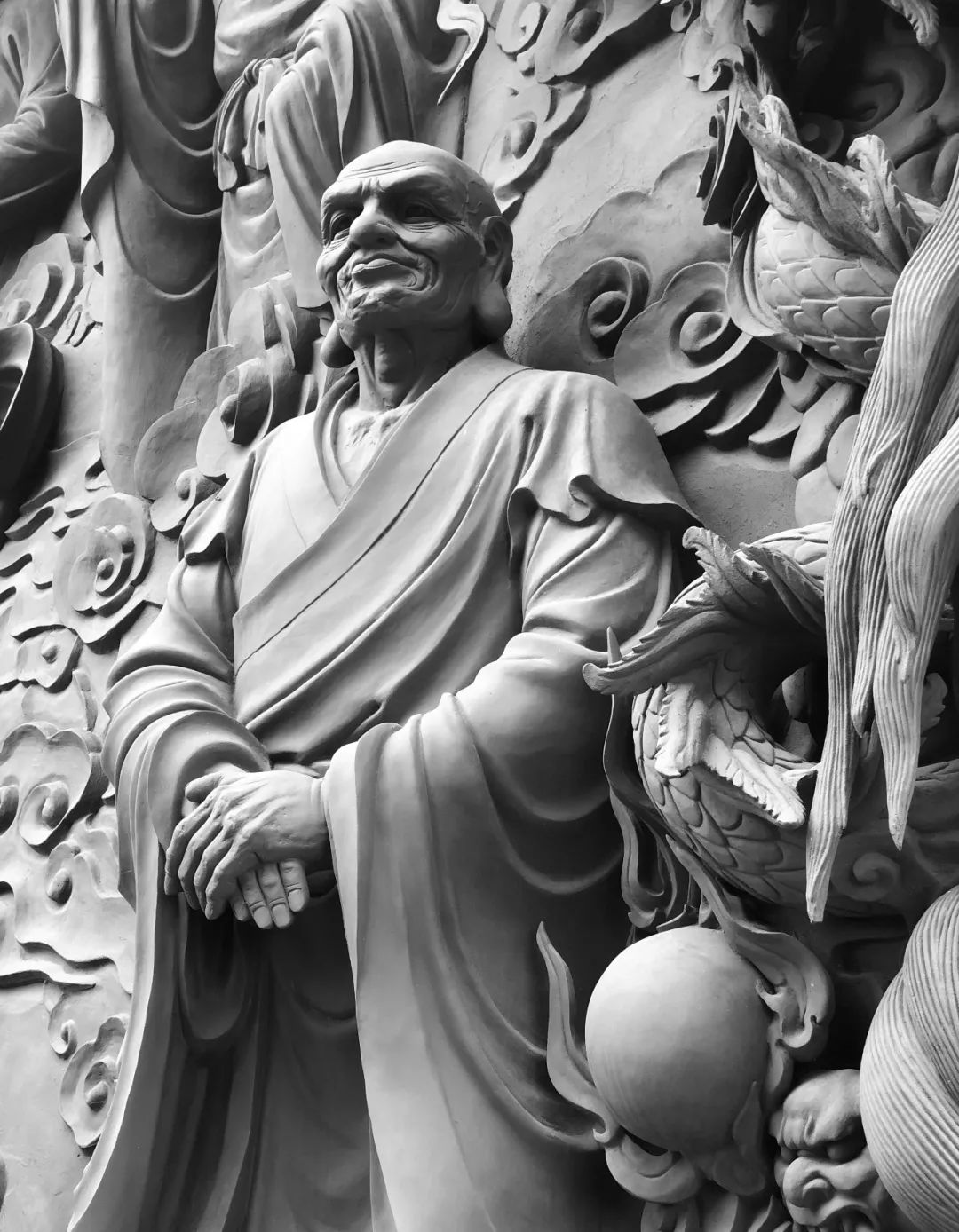 圣水寺传神雕塑极尽的佛像之美