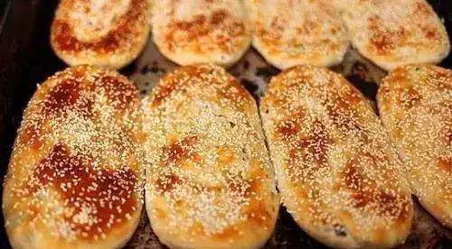 河北美食文化网鞋底儿烧饼是河北省衡水市枣强县传统的面食小吃