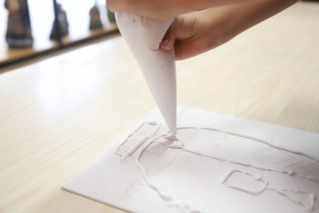 美工教室 | 装饰画,玩转沥粉!