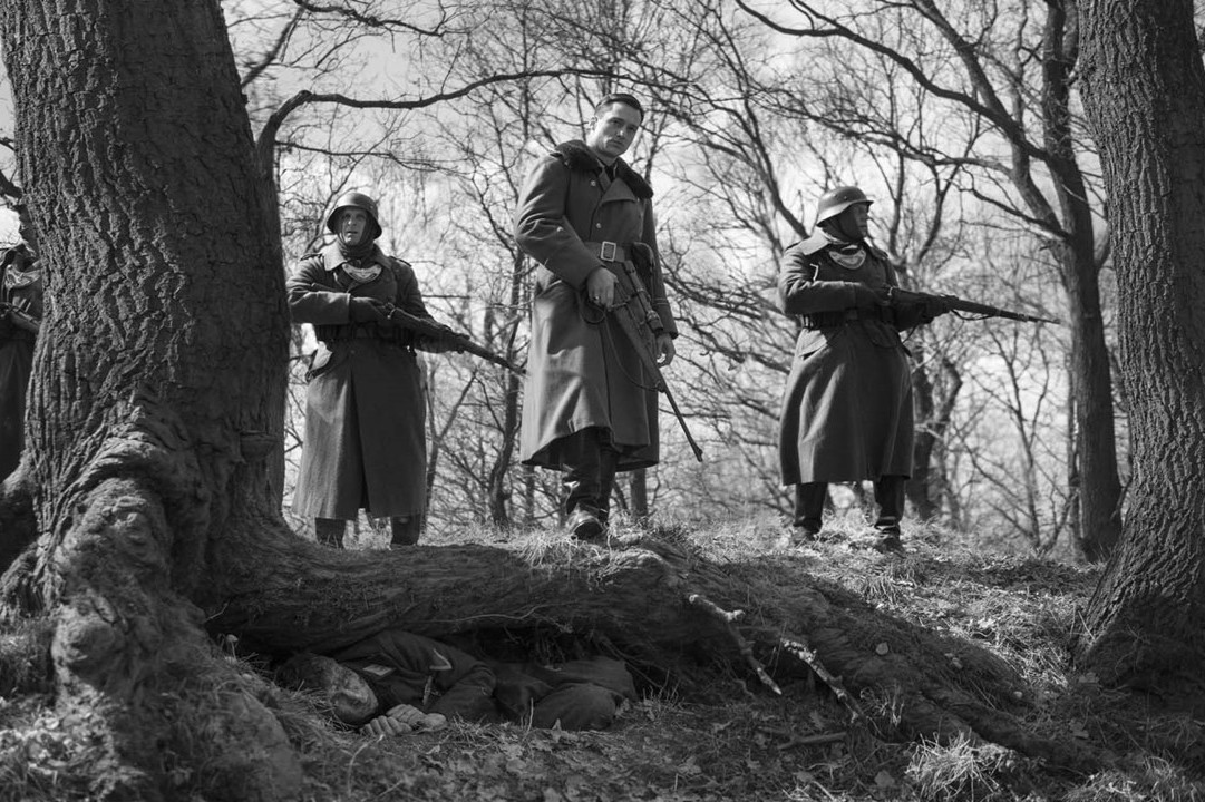 影评冒牌上尉一部灰色比较压抑的电影推荐观看