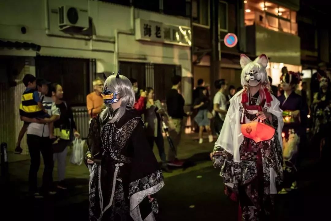 日本这一条街都是妖怪现实版的百鬼夜行也太酷了