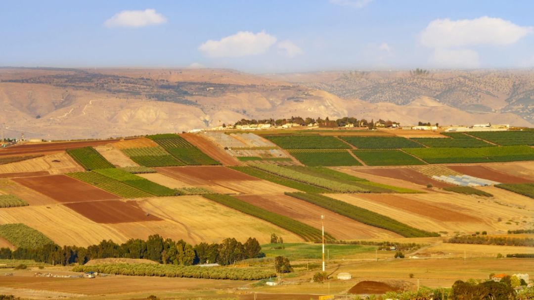 扭转先天环境限制的以色列水资源与农业创新