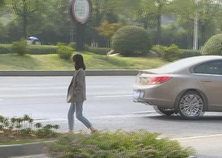 事发地 位于合肥市 潜山路与怀宁路之间的习友路上 这一截路面大概