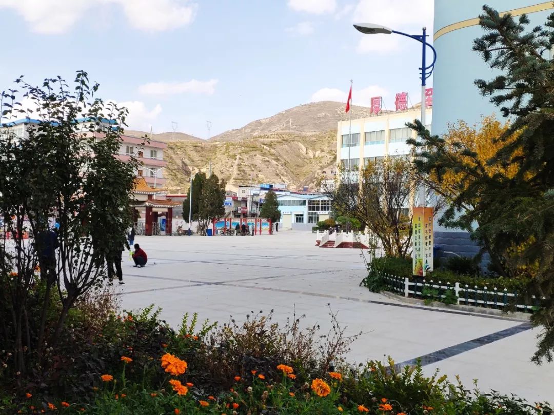 会宁奋进中的会师中学