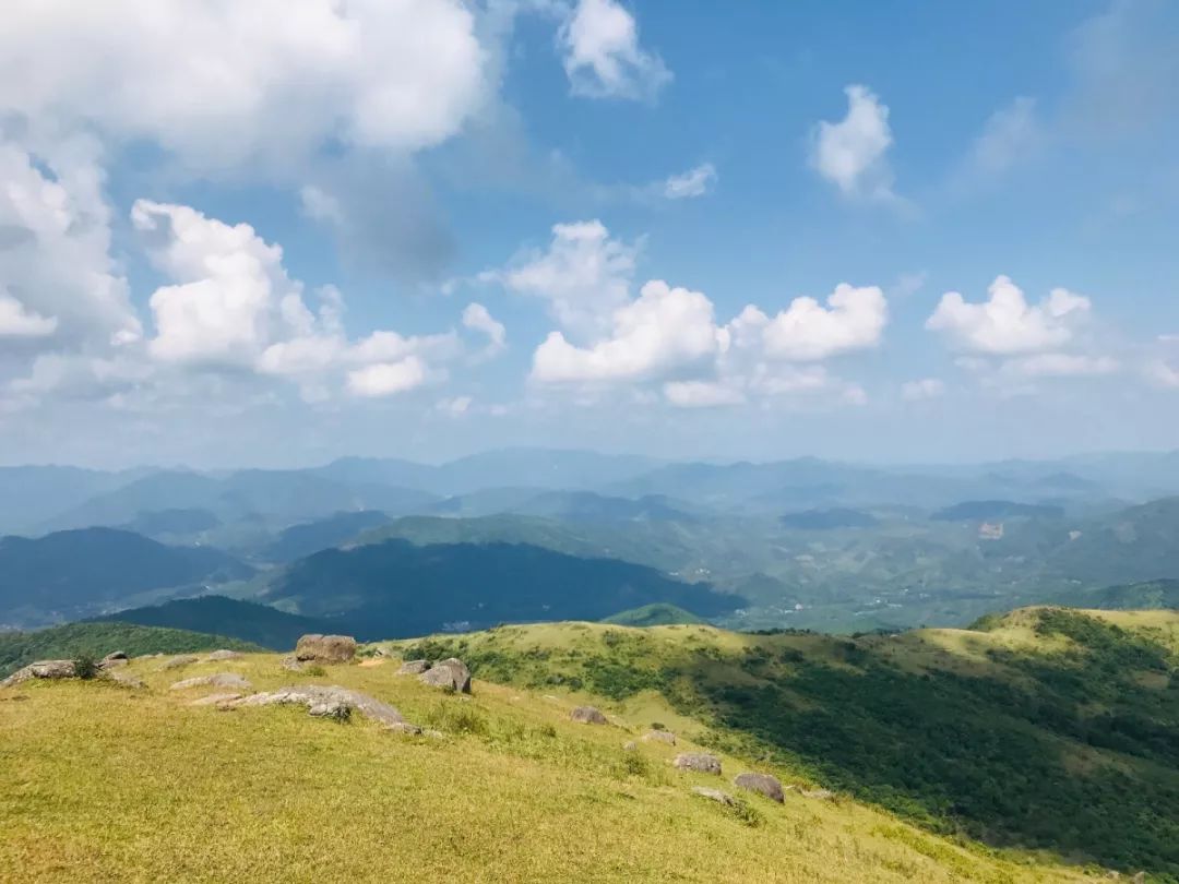 打卡小眾秘境這座廣西武功山南寧出發25h可到太美免費卻真正爬斷腿