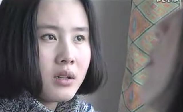 2000年《女子特警队》主演现状,有两位大校,还有名导夫人_杨继军