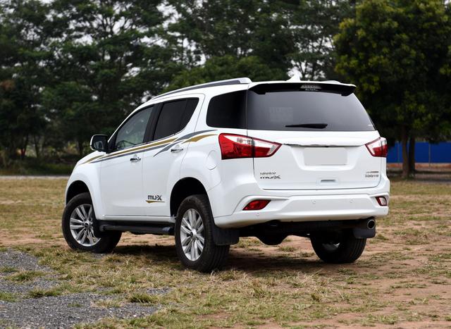 不到25万的硬派7座suv非承载式车身分时四驱搭载柴油发动机