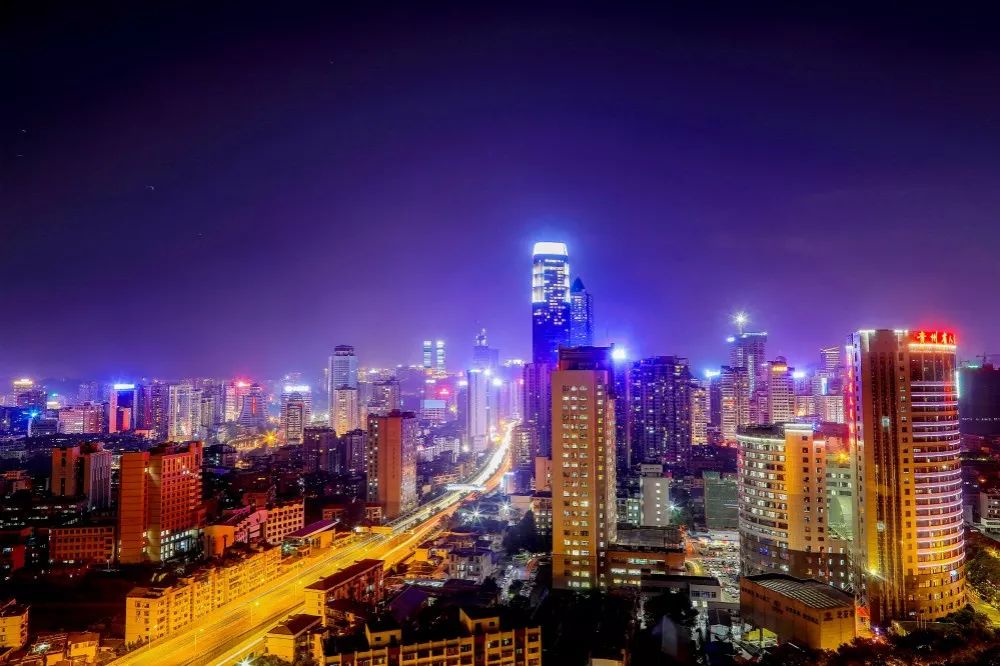 贵阳黔中城市群中心的崛起