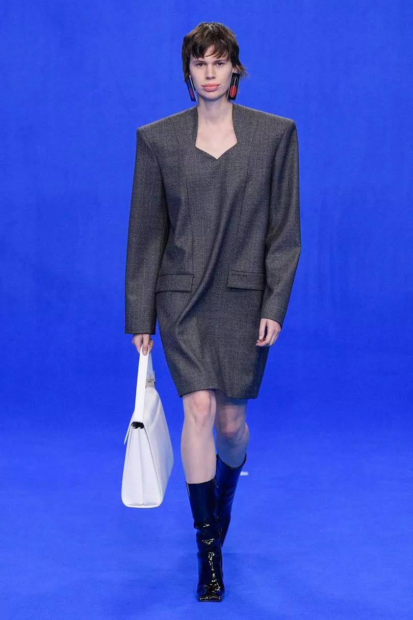 霸氣不可一世巴黎世家balenciaga2020春夏系時裝秀