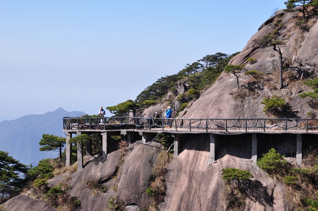 原創江西新一代網紅景區,比廬山更火,門票200遊客依然絡繹不絕