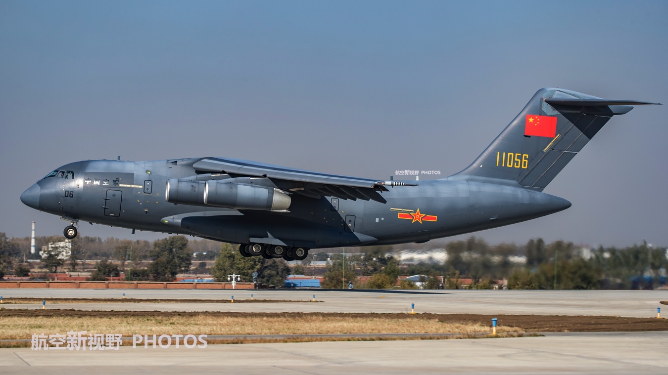 运20最新高清组图第6次对外公开展示胖妞虽未成年依然受热捧