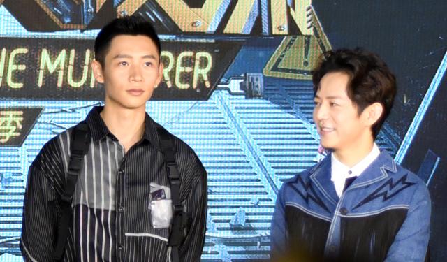 原创魏晨求婚成功后首次露面,何炅兴奋送祝福:祝福你小伙