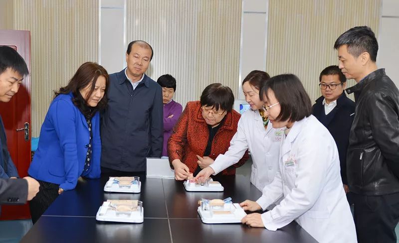 国家卫生健康委离退休干部局局长段冬梅一行调研我院深化医改工作