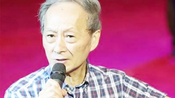 童自荣声音中的佐罗高亢桀骜与慵懒闲适他用这种状态塑造