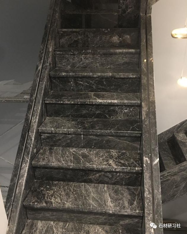 几款不同材质楼梯设计的细部结构及做法大理石楼梯更具气质哦
