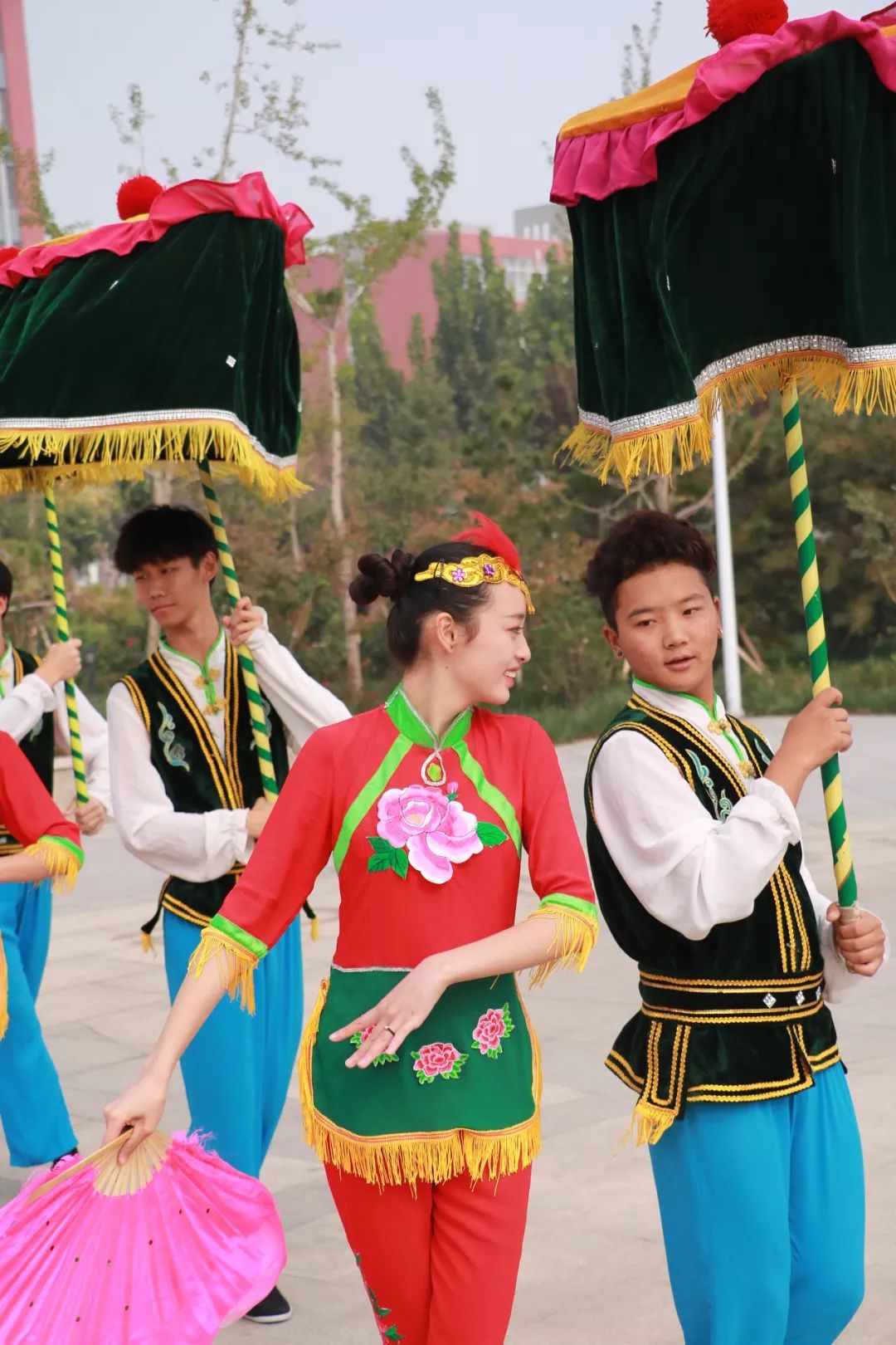 传承燕赵非遗学院开办正定常山战鼓社团晋州官伞社团弘扬传统文化