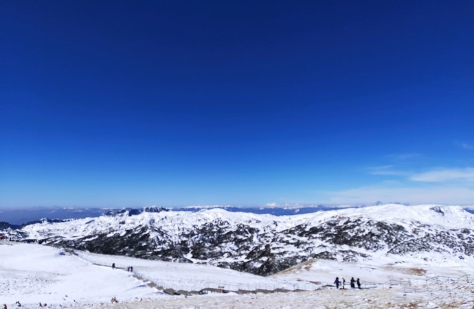 中国旅游景区大全之石卡雪山景区