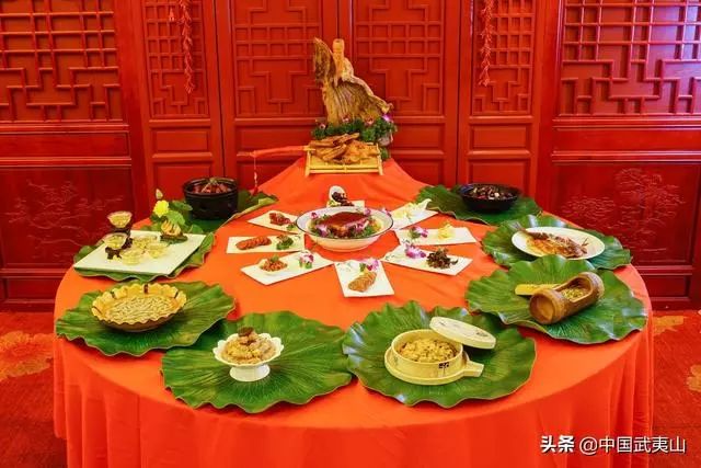 醉美武夷山水茶宴来武夷山享受一场舌尖上的盛宴