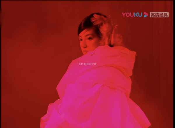 依萍清纯佳人白玫瑰的造型有多惊艳