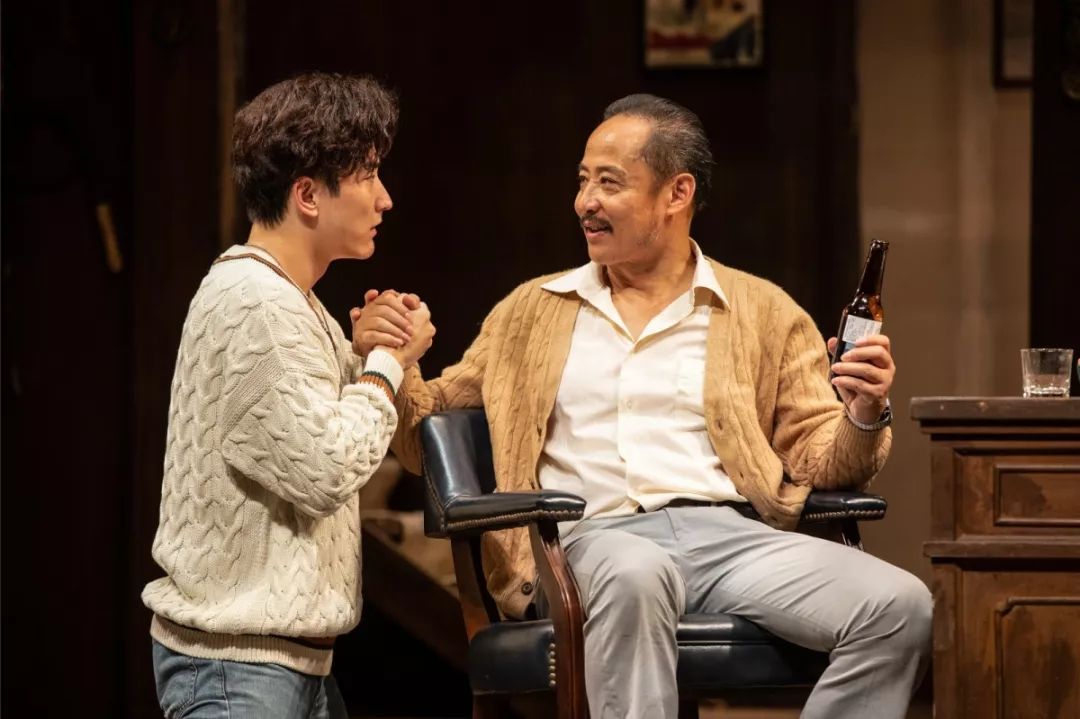 首演|《致命女人》之后,致命男人……_陷阱