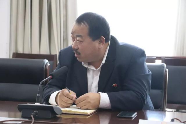 县政府党组书记县长李剑青主持召开不忘初心牢记使命主题教育征求意见