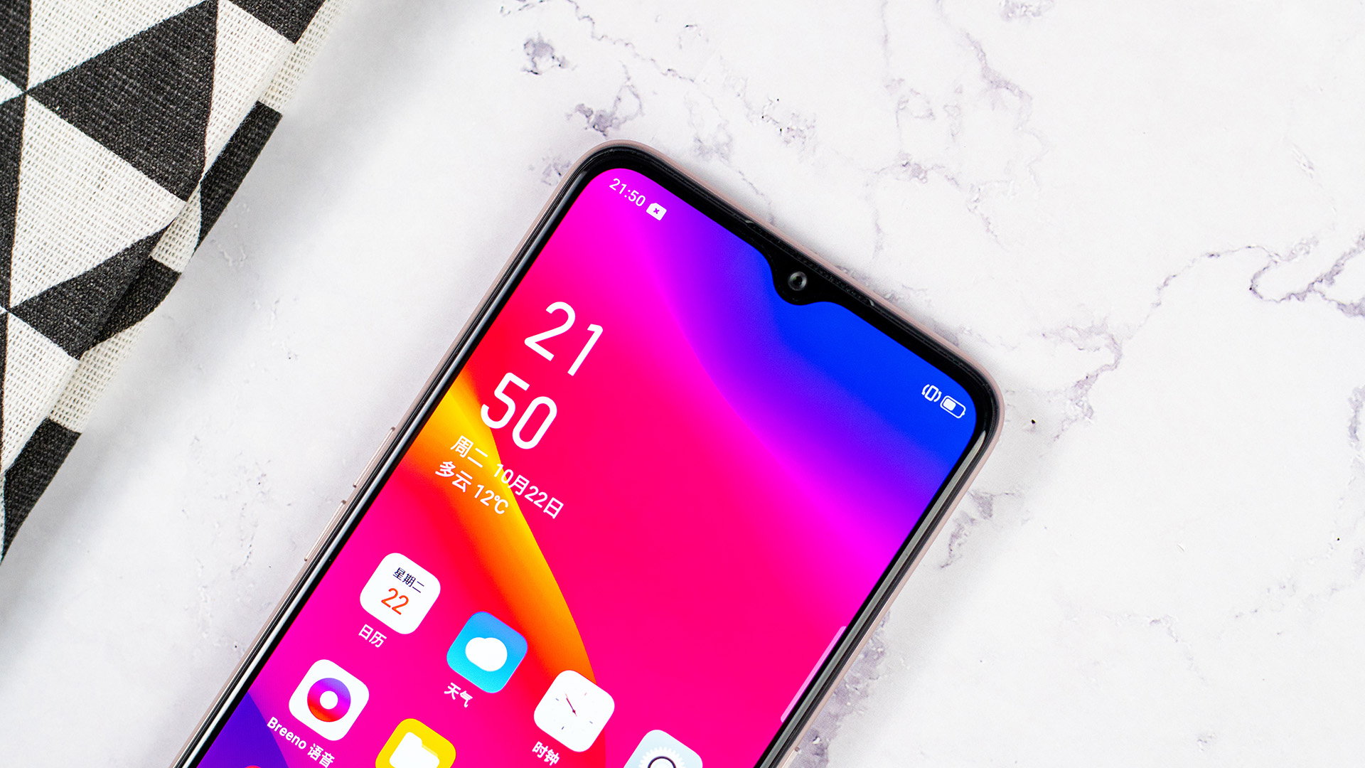 傲人颜值,超强续航 oppo a11流云白图赏