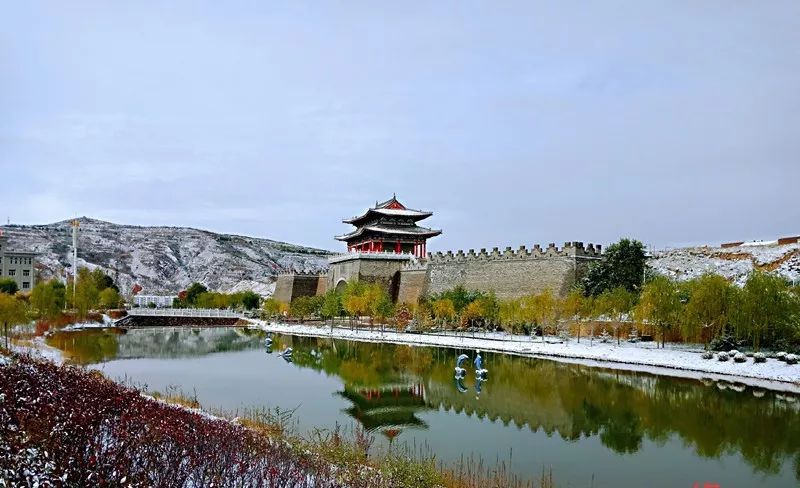 瑞雪初降笼竿城_隆德县