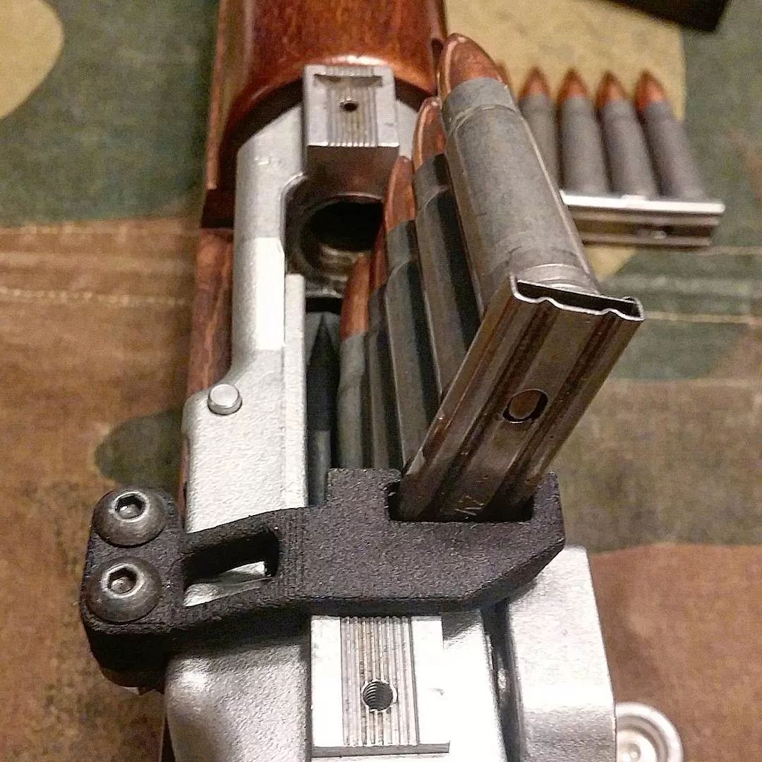 弹夹与枪承载着当年荣光的好伴侣